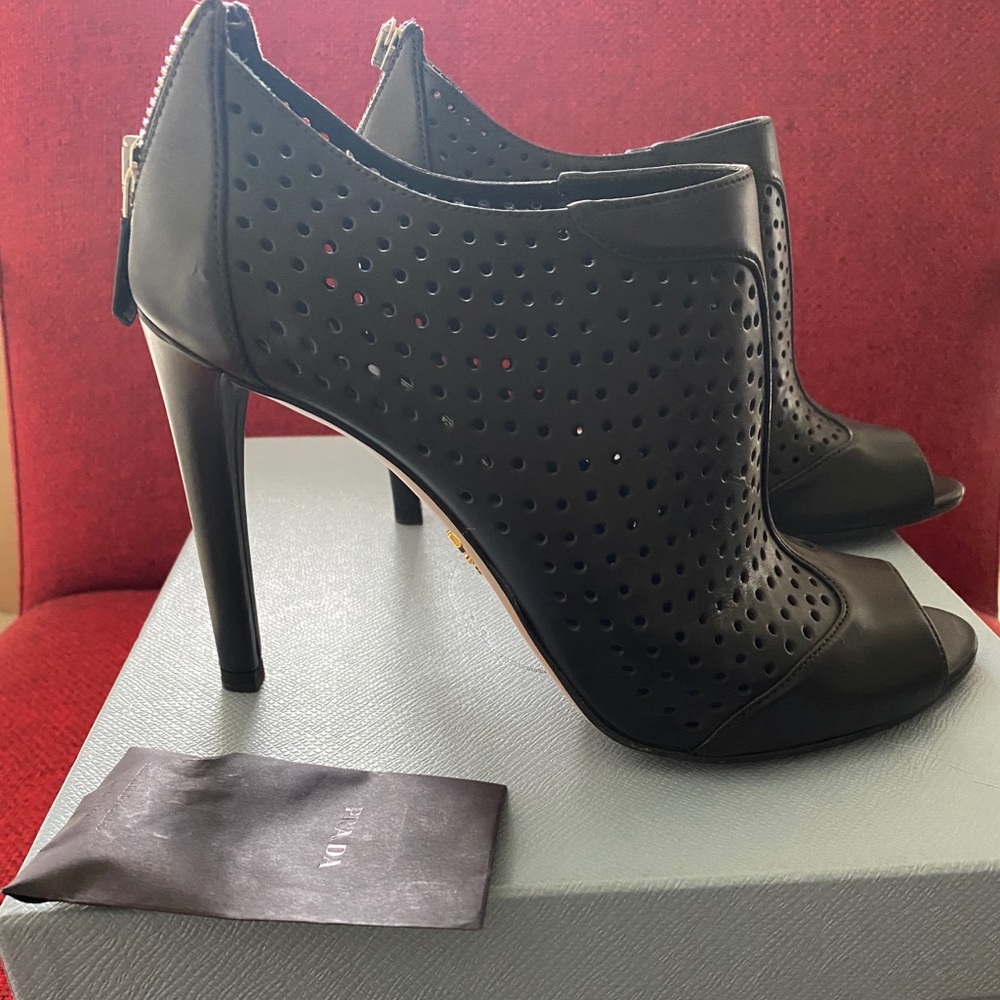 Prada black leather booties 39